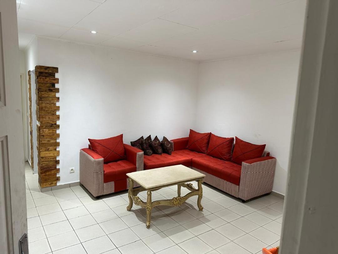Iris Room Libreville Kültér fotó